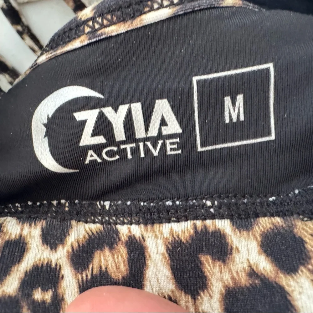 ZYIA Leopard Print Sports Bra - Picture 3 of 3